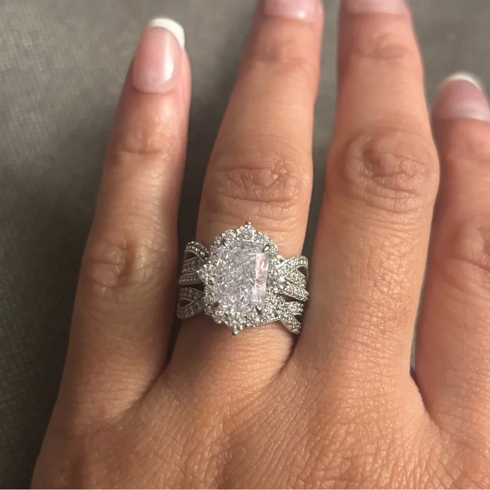 Vintage Wedding Ring Set - Picture 2 of 7